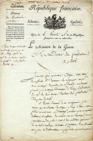 Lettre du ministre de la Guerre, Lazare Carnot, au directeur des fortifications de Metz concernant l'avis de rejet de la demande en indemnité formée par le citoyen Dominique Rémy, adjudicataire du 19e lot des terrains dépendant des fortifications de la place de Metz, papier, manuscrit, encre, 6 prairial an 8 (26 mai 1800).