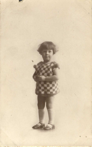 [Photographie d'une petite fille]
