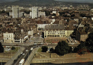 Thionville - Vue générale - La Mairie au 1er plan