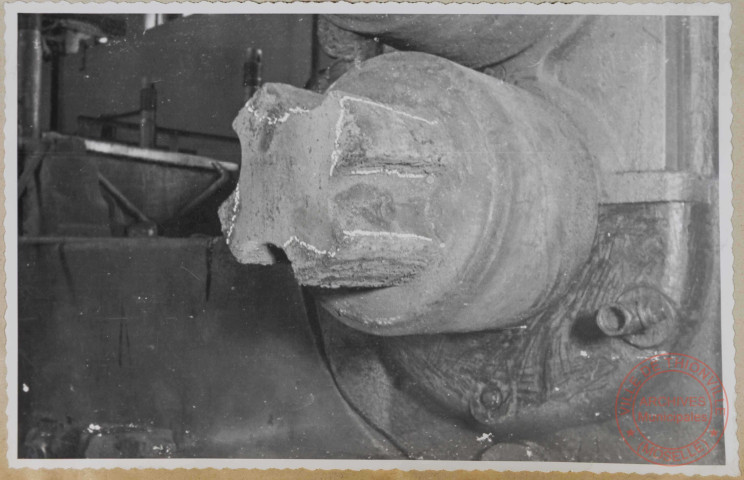 Train continu à largets et billettes. Trèfles de pignon réparés par soudure électrique depuis octobre 1944, mais on se rend compte de l'état d'usure des trèfles avant la réparation.