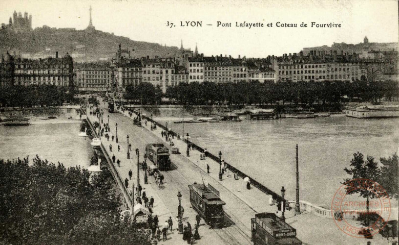 LYON. Pont Lafayette et Coteau de Fourvière.