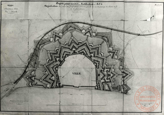 Projets pour 1858-1859. Fortifications. Art 1-6. Organisation de dehors des fortifications de la rive gauche en vue du passage du chemin de fer sur les places extérieures.