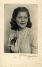 [Photographie d'une jeune fille]