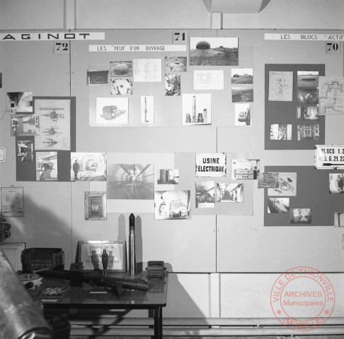 Exposition sur les fortifications à Thionville en 1970 par Georges Martig - Panneau : Les yeux d'un ouvrage (Ligne Maginot)