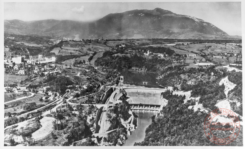 75. Industrie - Le barrage de Genissiat
