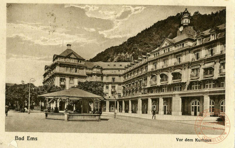 Bad Ems. Vor dem Kurhaus.