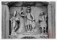 Bildstock situé rue Principale à Puttelange-lès-Thionville, à côté de l'école. Statues de Saint-Donat, Saint-Ferré, Saint-Quirin et Saint-Firmin. Partie haute de 1744 et partie basse (Christ au tombeau) du XVIe