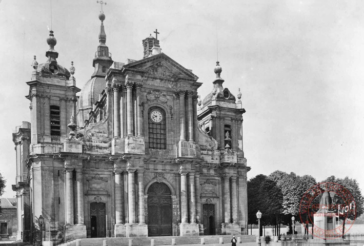 Versailles (Seine-et-Oise) - Cathédrale Saint-Louis (XVIIIe s.)