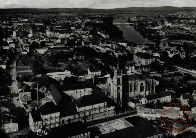 Thionville (Moselle) - Thionville-Beauregard - Hôpital Civil - Vue aérienne