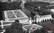 En Touraine - Les Châteaux de la Loire - Chenonceaux (37. I.-et-L.) - Le Château - Vue aérienne