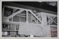 Pont culbuteur des accumulateurs de Metzange. Tôles de chute crevées.