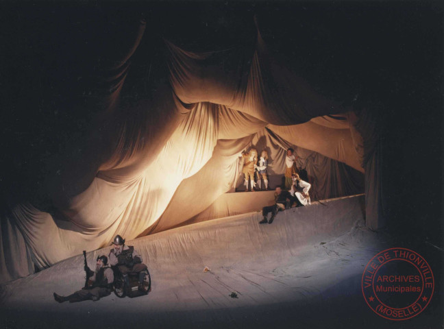 Spectacle du Théâtre Populaire de Lorraine : "Amphitryon"