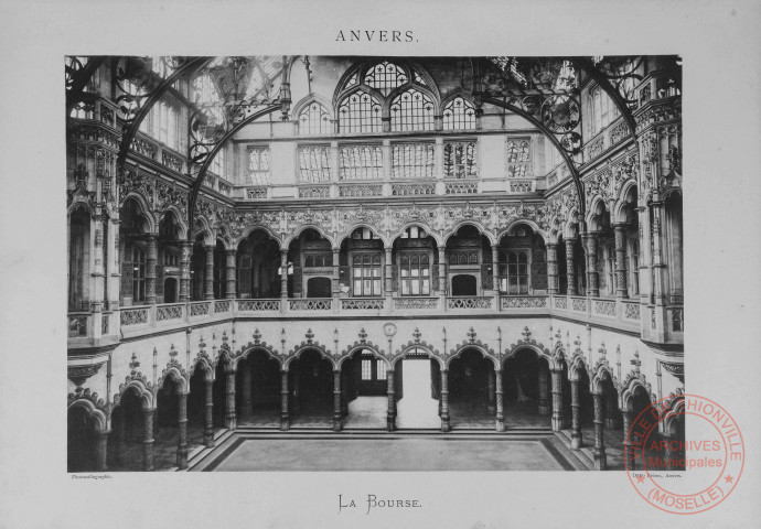 Album contenant 15 planches photographiques de Anvers, réalisées par DERO Frères - Planche n°7 : La Bourse