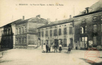 5. Uckange - La Place de l'Eglise - La Mairie - Les Ecoles