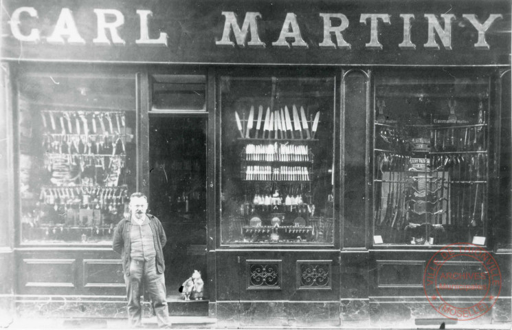 Coutelier, armurier Carl Martiny, 3, rue des Deux Places