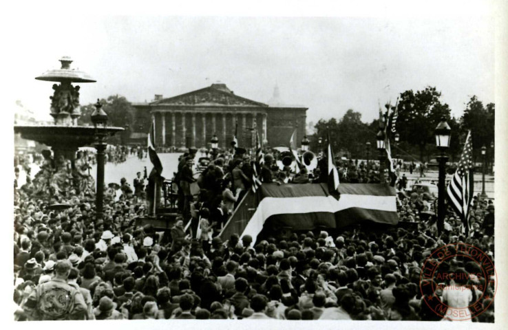 Le premier concert américain, place de la Concorde