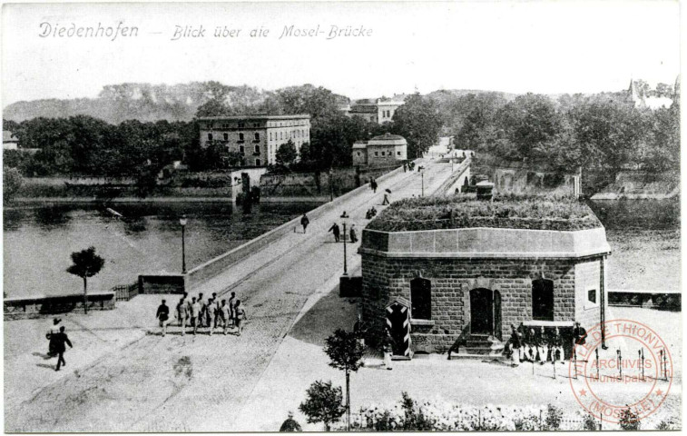 Diedenhofen - Blick über die Mosel-Brücke