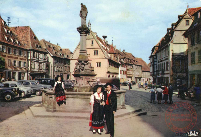 L'Alsace pittoresque - La Place du Marché à Obernai