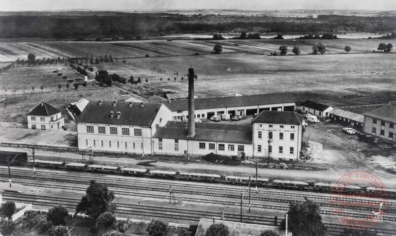 [Vue aérienne de la laiterie coopérative de Bénestroff : Union Laitière de Lorraine]