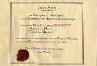 Diplôme de Citoyen d'Honneur de la Commune libre de Guentrange décerné à Mr le Dr Léon Schmitt, adjoint au maire et conseiller général, en exécution d'une délibération du Conseil municipal de la dite Commune en date du 13 mai 1950.