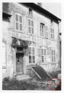 Ancien presbytère situé Chemin de Ronde à Rodemack. 1736