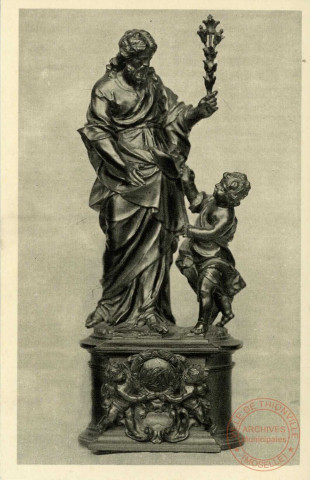 St-Joseph, bois sculpté d'après Adam (XVIIIe siècle). - Nancy, Musée historique lorrain, au palais ducal. Série IV : objet d'art. - Vers 1903-1940. - Noir et blanc. -