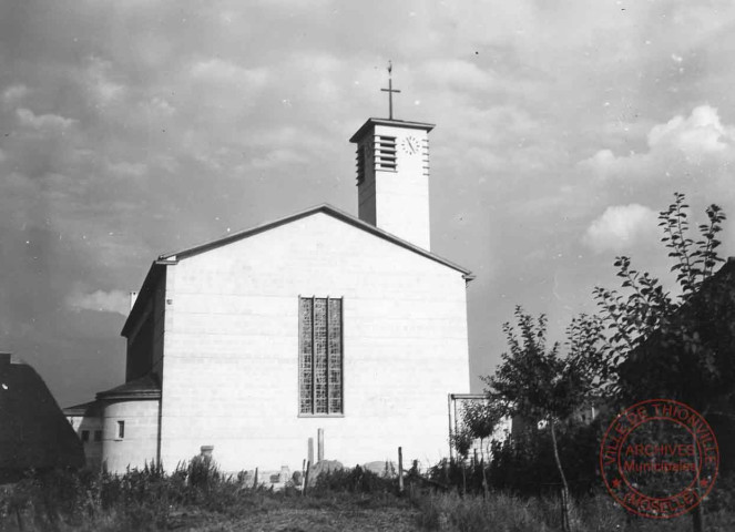 [Nouvelle église de Roussy-le-Village]