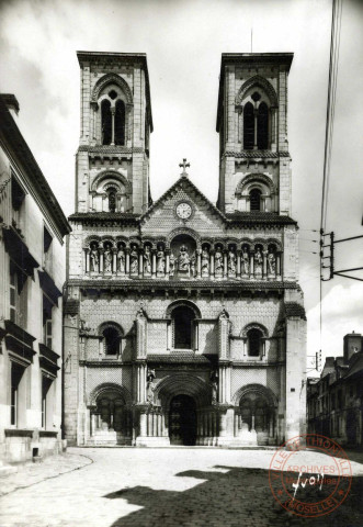 Chatellerault (Vienne). Eglise Saint-Jacques (XII-XIIIe s.)