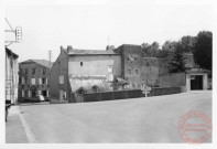 Entrée de la rue du Général Simmer à Rodemack depuis la rue du Luxembourg - Côté droit