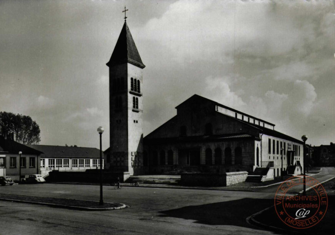 Thionville (Moselle) - Eglise Notre-Dame de l'Assomption (M. Schott, architecte)