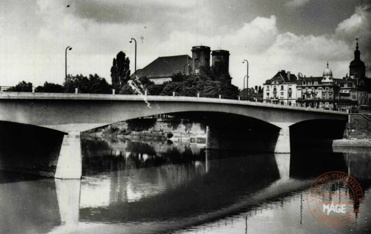 Thionville (Moselle) Pont sur la Moselle