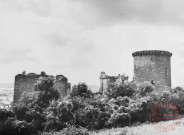 Vue générale du château de Meinsberg (Malbrouck) à Manderen