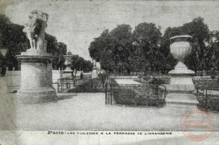 PARIS - Les Tuileries et la Terrasse de l'Orangerie