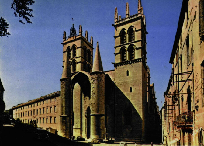 Couleurs et Lumière de France. Montpellier ( Hérault). La Cathédrale Saint-Pierre.