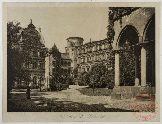 Heidelberg Der Schlosshof