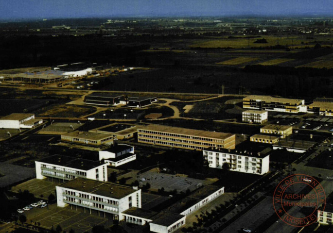 Fameck - Vue aérienne du Lycée