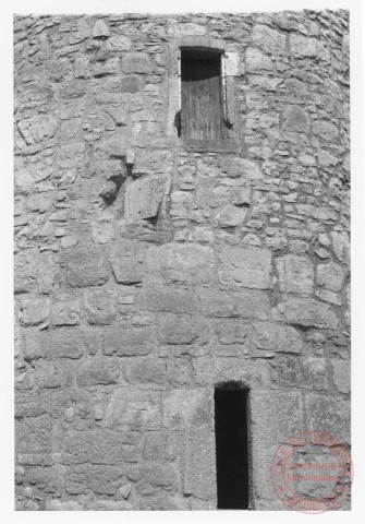 Tour de guet de la Porte de Sierck, détails extérieurs, la meurtrière