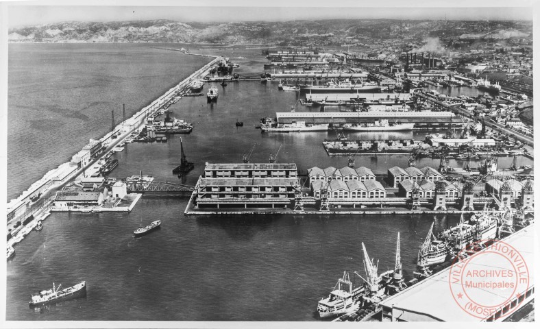 45. Un grand port - Les bassins du port de Marseille