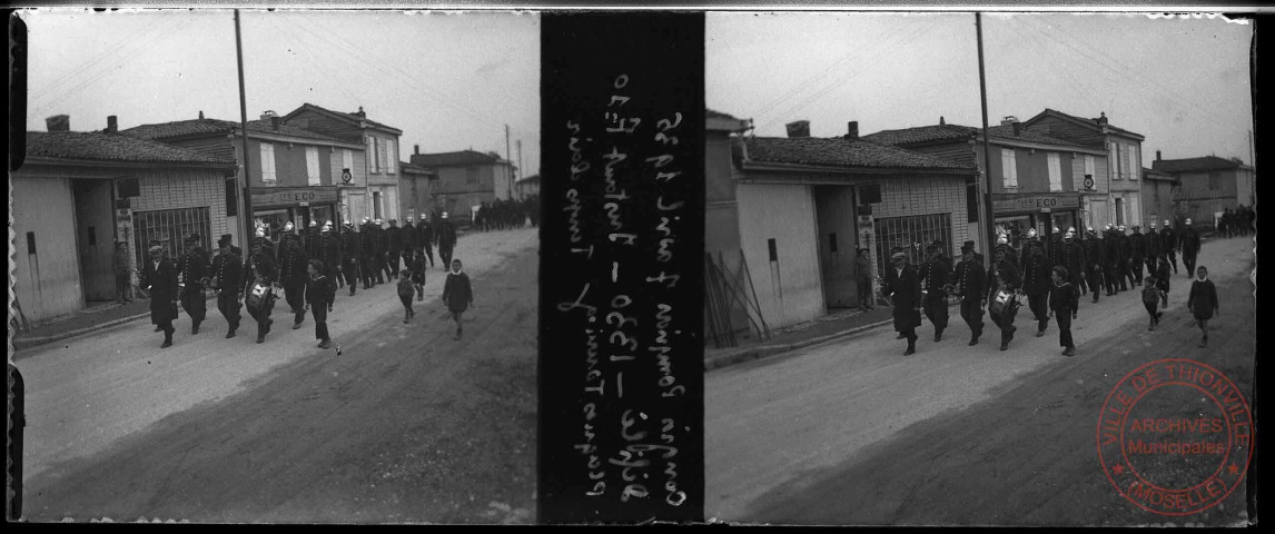 Congrès Pompiers le 07/04/1935 - Défilé dans Saint-Rémy en Bouzemont (51)