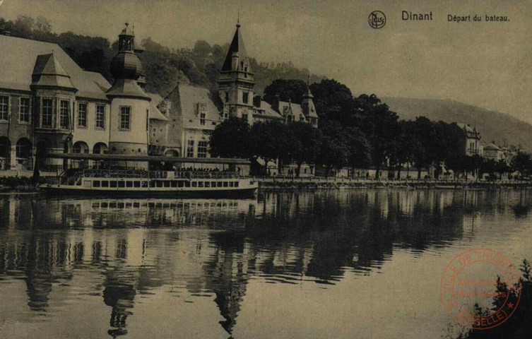 Dinant - Départ du bateau