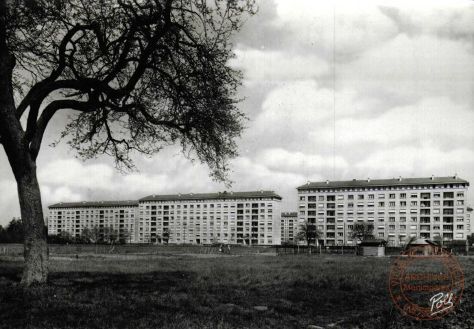 Thionville (Moselle) - La Cité Médoc - Quelques Blocs