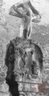 Bildstock daté 1626 situé devant la médiathèque de Gandrange (ancienne église), place Jeanne d'Arc. Crucifixion en haut et dessous 4 niches, Sainte-Barbe à droite, Saint-Hubert sur l'avant, Saint-Nicolas en arrière et à gauche un Saint non identifié