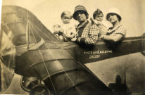 [Photographies de Mme Delfosse et Fernande et Mme Yvonne Martha et Suzanne dans les années 1920]