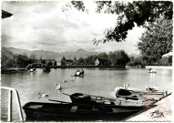 Hôpital Psychiatrique de Lannemezan 'H.P.' - Le Lac au fond le Rie du Midi de Bigorre