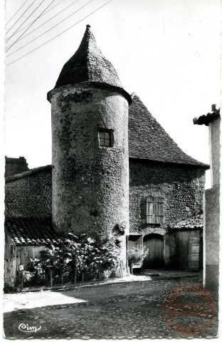 Arzacq (B.-Pyr.) - La Vieille Tour (Monument Historique)