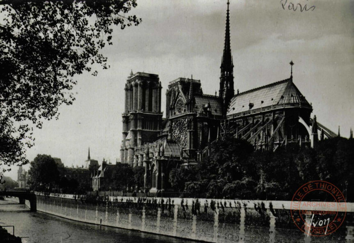 Notre-Dame et Square de l'Archevêché