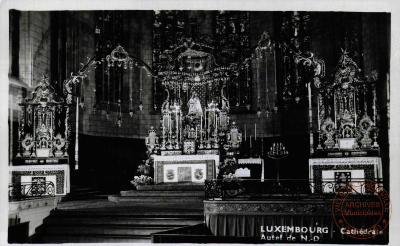 Luxembourg. Cathédrale. Autel de N.D.