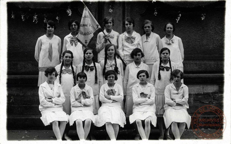 [jeunes fille de l'association 'Ligue Jeanne d'Arc de Thionville']