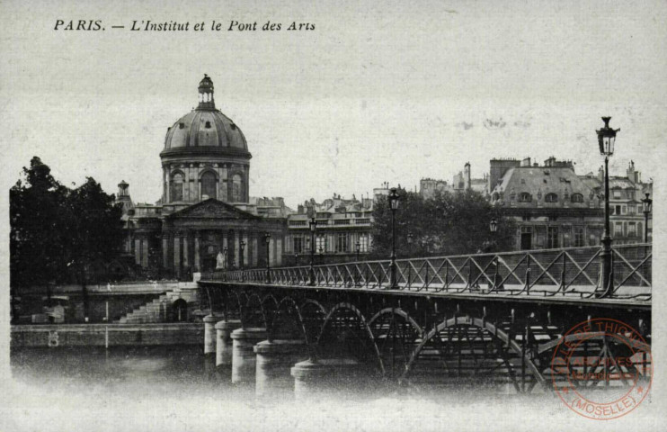 PARIS - L'Institut et le Pont des Arts