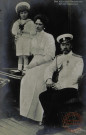 Das russische Kaiserpaar mit dem Tronfolger
